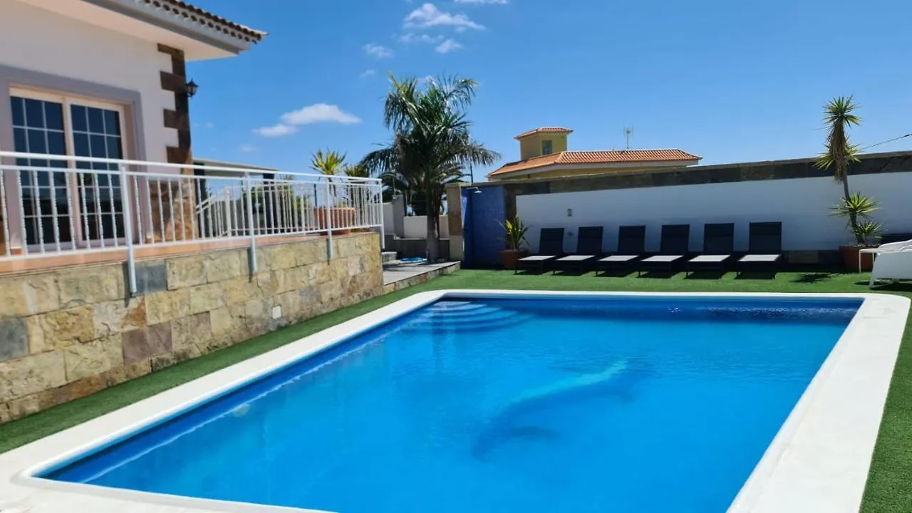 Villa Gaelca アロナ スペイン